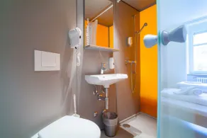 easyHotel Basel - self service and self check-in - Badezimmer