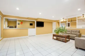 Super 8 by Wyndham Defuniak Springs - Hall