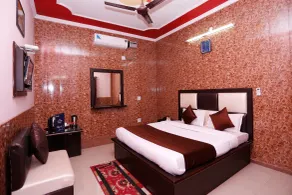 Hotel O Mehfil Hotel - Room