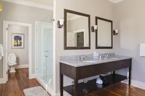 The Beaufort Inn - Bathroom