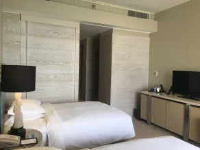 Hilton Dead Sea Resort & Spa - Room