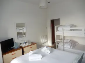The Oasis Hotel - Chambre