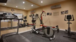 Best Western Plus Manvel Inn & Suites - Fitness facility
