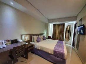 Top Malioboro Hotel - Room