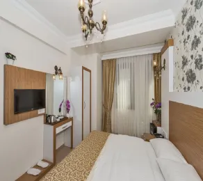Raimond Hotel - Vue de la chambre