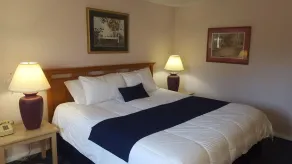 Eastern Inn & Suites - Rum