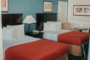 Victorian Inn & Suites - Chambre