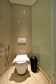 POP! Hotel Timoho Yogyakarta - Bathroom
