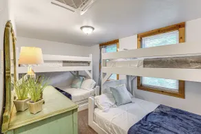 3 Cabins! Lakefront Reunion Retreat in Rocky Mount - Interior