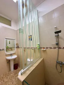 The Hilltop Boosa - Bathroom