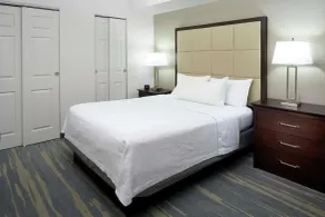 Homewood Suites by Hilton Mont-Tremblant Resort - Chambre