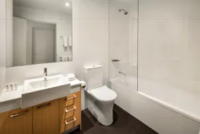 Quest Bella Vista - Bathroom
