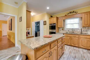 Douglasville Lake Home w/ Private Pool + Gazebo! - Interiör