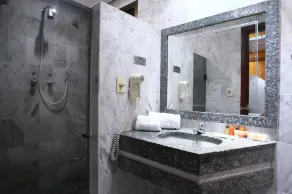 Rivieras Motel - Adults Only - Bathroom
