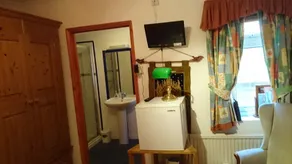 Shiralee Bed & Breakfast - Bathroom