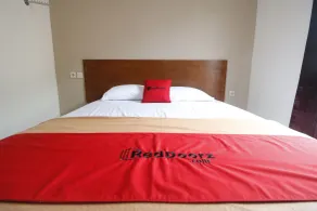 Reddoorz near Jalan Ahmad Yani Banjarmasin - Chambre