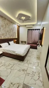 Hotel Ratnam Palace Maheshwar - Chambre