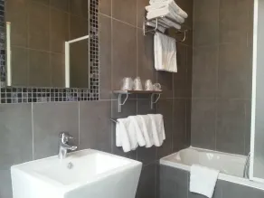 Hôtel Helvétique - Badeværelse