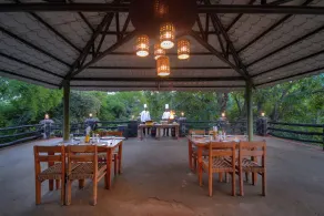 Aranyak Resort - Restaurante