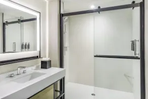 Sheraton Commander Hotel - Badezimmer
