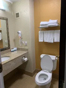 Quality Inn & Suites Quantico - Salle de bain