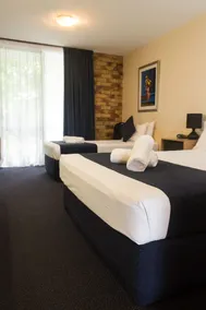 Lancaster Court Motel - Room