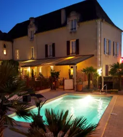 Logis Hostellerie des Ducs - Piscina