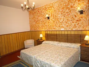 Hostal La Mesnadita - Room