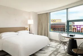 Sheraton Cerritos - Chambre