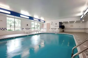 Fairfield Inn by Marriott Joliet South - Piscine