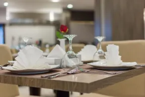 Briseh Hotel Alkhobar  - Restaurang