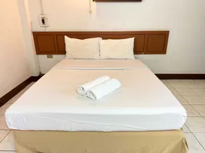 Hotel O Top North Guesthouse - Chambre