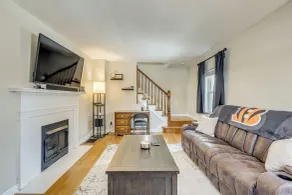 Cincy Area Bungalow w/ Deck & Yard, Pets Welcome! - Innvendig