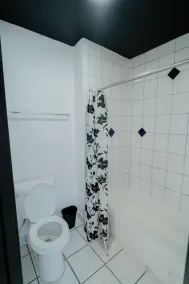 Clarendon Hotel - Casa de banho