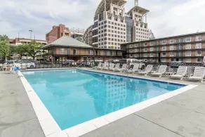 Quality Inn Downtown Historic District - Piscine