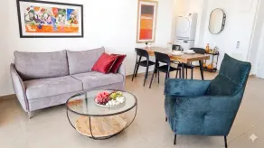 Port city haifa - Urban Penthouse Loft wJacuzzi - Opholdsområde