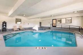 Quality Inn & Suites Gallup I-40 Exit 20 - Piscine