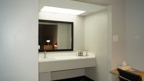 Super 8 by Wyndham Traverse City - Salle de bain
