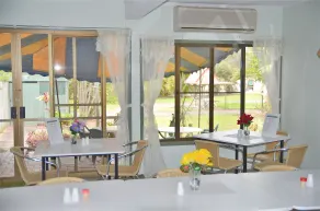 Beerwah Glasshouse Mountains Motel - Restaurante