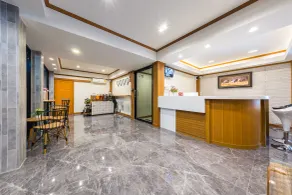 Suthep Home & Hostel - Réception