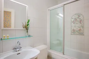 Hôtel des Grandes Ecoles - Salle de bain