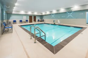 Holiday Inn Express & Suites West Plains Southwest by IHG - Pool