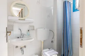 Joanna Apartments - Bathroom
