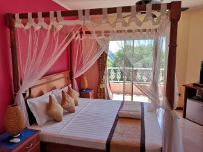 Glacis Heights Villa - Room