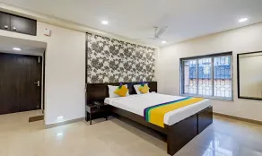 Itsy Hotels Neeranand Plaza, Bhawanipur - Room