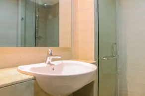 Wonderful 2BR at Gold Coast Apartment Pantai Indah Kapuk - Bathroom