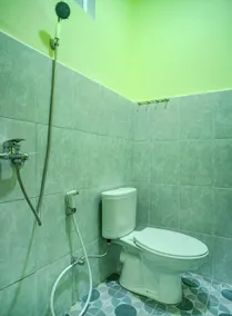 Hotel O Parapat Near Dermaga Ajibata Formerly Pudan Residence 2 - Salle de bain