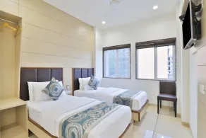 HOTEL SURAT - Room