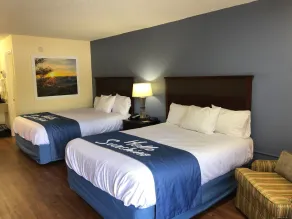 Days Inn by Wyndham King-Winston Salem Area - Room