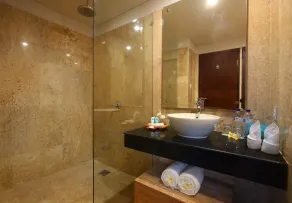 Destiny Boutique Hotel Seminyak - Badeværelse